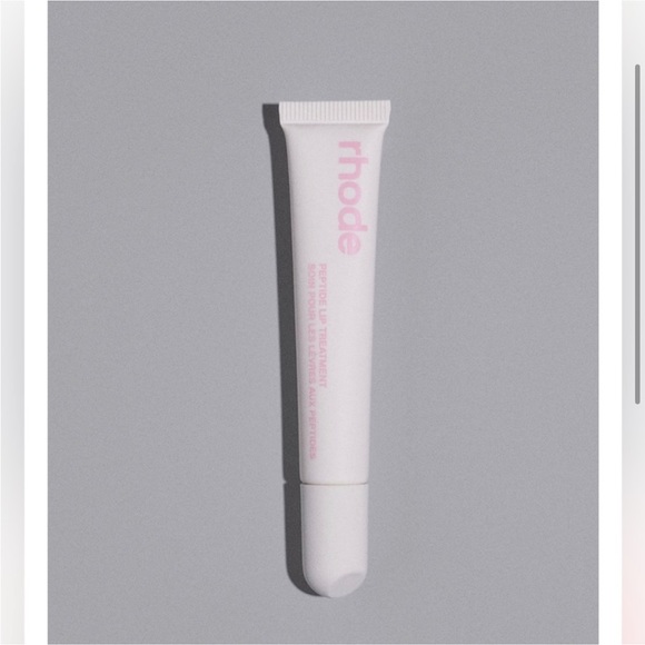 Limited edition peptide lip treatment in vanilla cake- Rhode skin - Picture 2 of 2